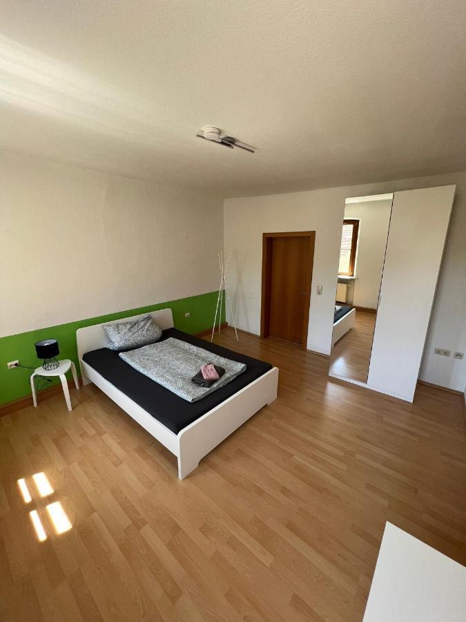 Privatzimmer Im Herzen Von Iphofen Esterno foto